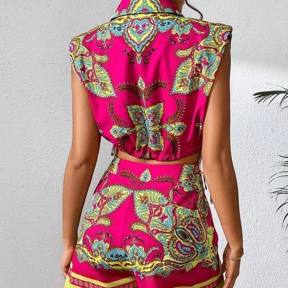 Graphic Print Tie Side Blouse & Shorts - Picture 2 of 5